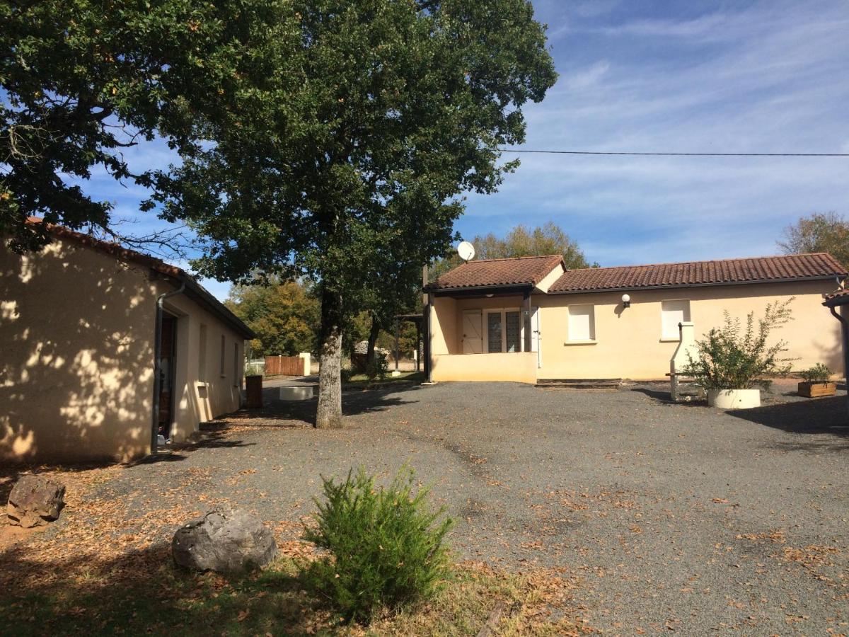 Les Sentiers Du Causse Hotell Lentillac du Causse Eksteriør bilde
